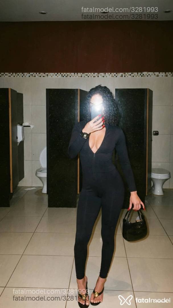 Acompanhante mulher morena (o) de olhos castanhos - Tifany