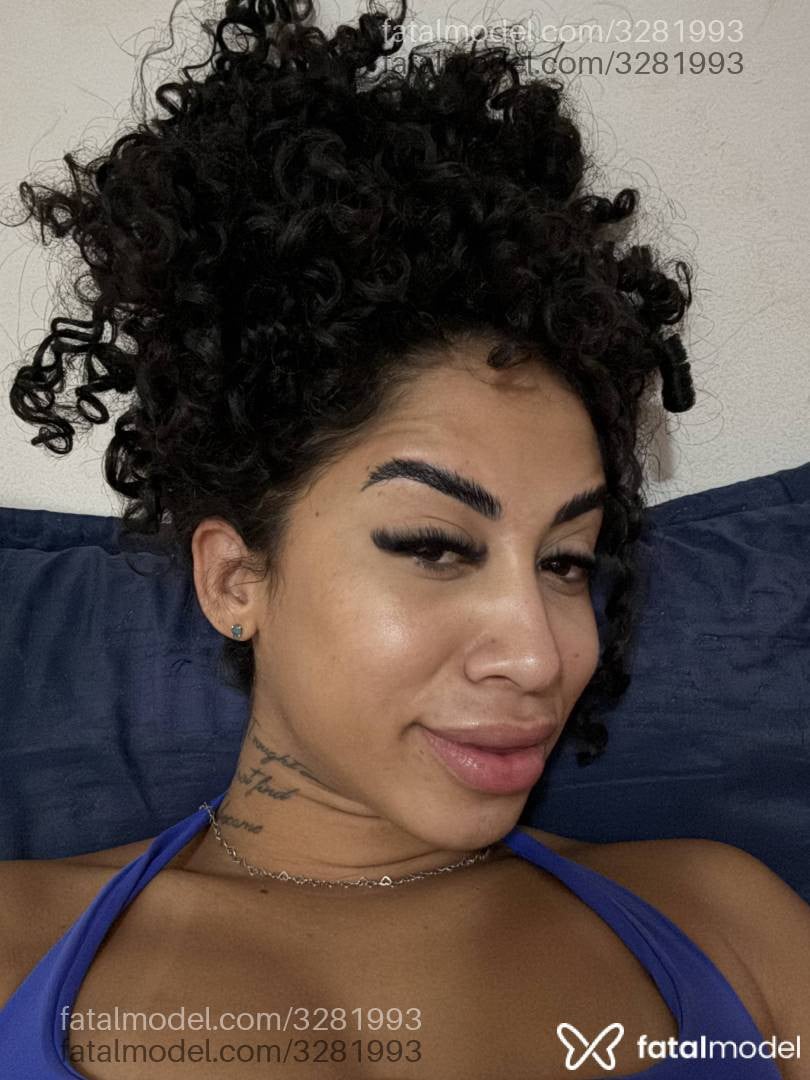 Acompanhante mulher morena (o) de olhos castanhos - Tifany