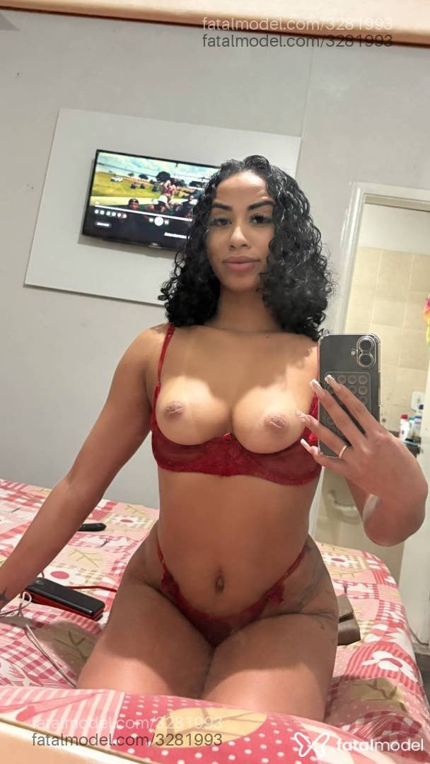 Acompanhante mulher morena (o) de olhos castanhos - Gabi