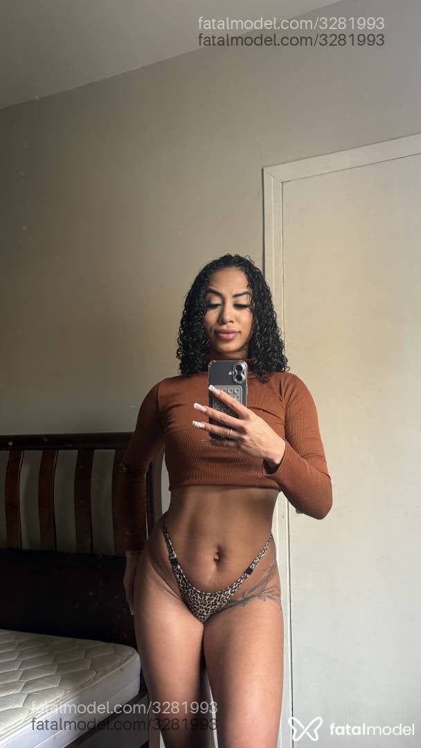 Acompanhante mulher morena (o) de olhos castanhos - Gabi