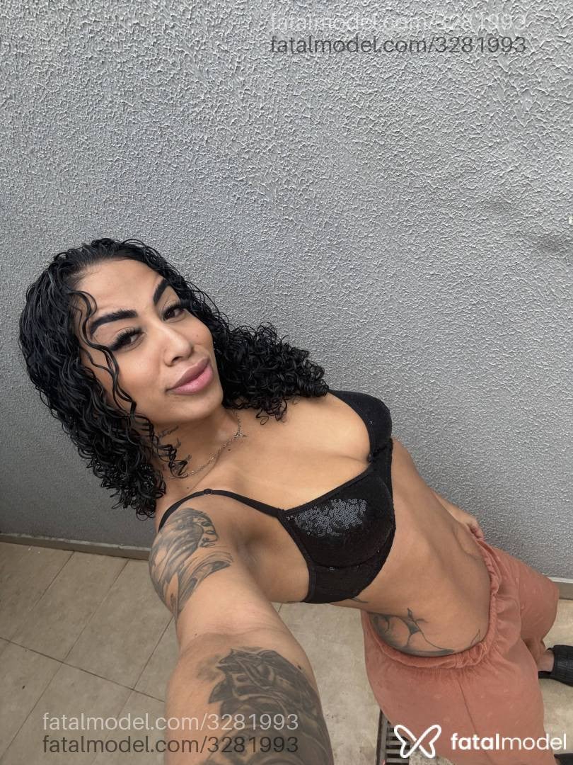Acompanhante mulher morena (o) de olhos castanhos - Tifany