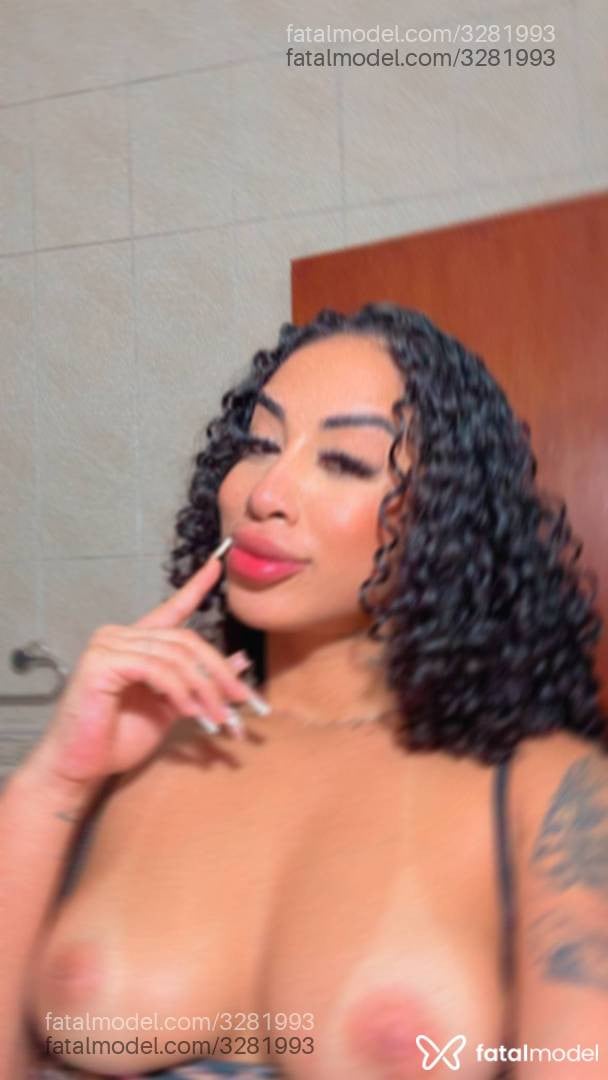 Acompanhante mulher morena (o) de olhos castanhos - Tifany