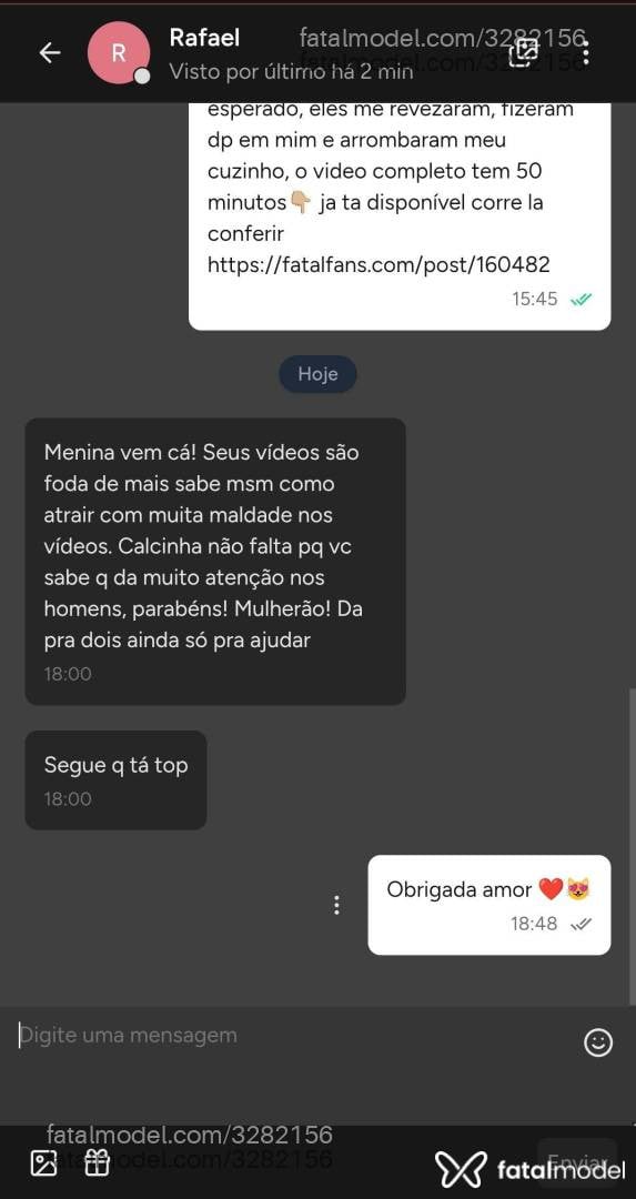 Acompanhante mulher loira (o) de olhos castanhos em Virtual - Casalamador