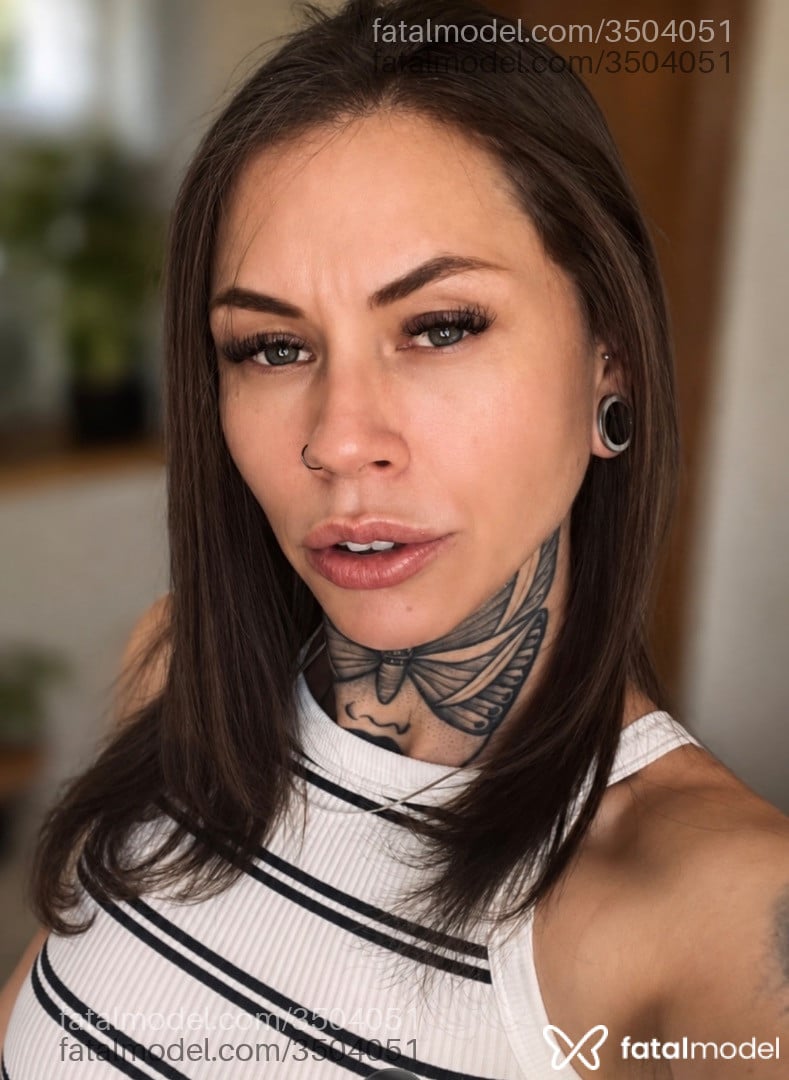 Acompanhante mulher loira (o) de olhos verdes - Katerine