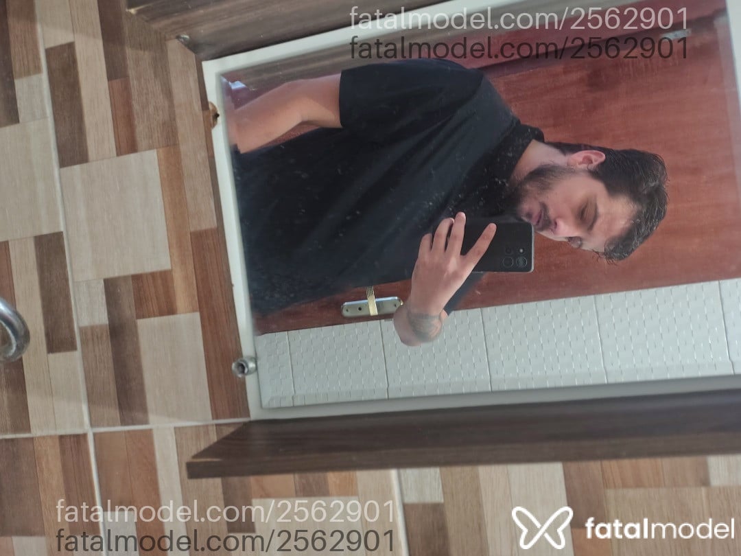 Acompanhante homem com cabelo castanho de olhos mel - Brayan