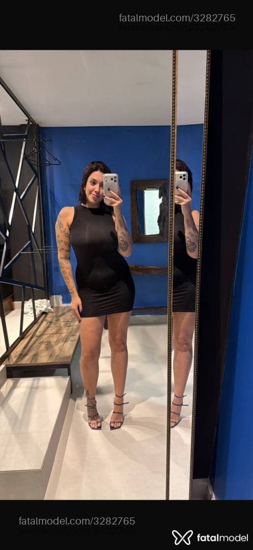 Acompanhante mulher com cabelo castanho de olhos castanhos - Mille
