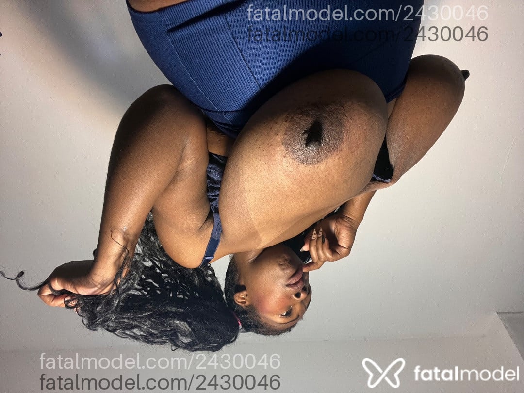 Acompanhante mulher com cabelo castanho de olhos castanhos - Angel Coelho