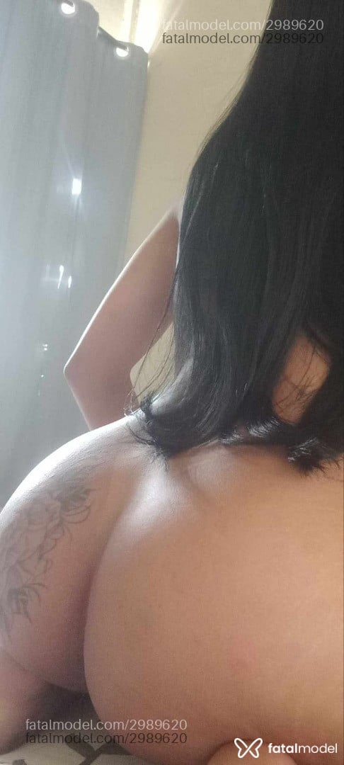 Acompanhante mulher morena (o) de olhos castanhos - Jade Ibrahim
