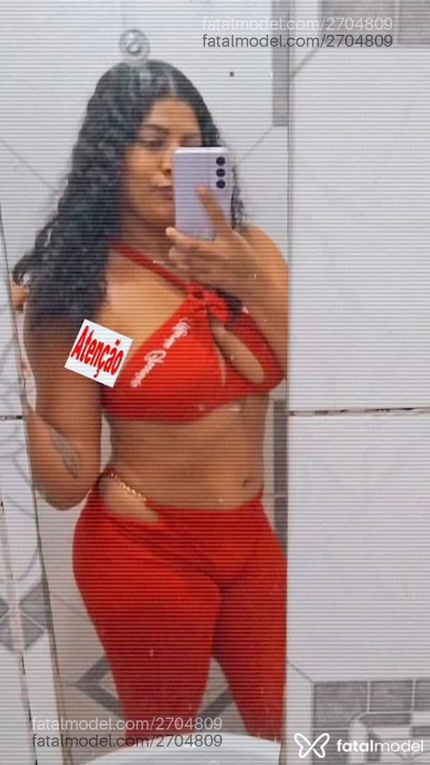 Acompanhante mulher morena (o) de olhos pretos - Esther Costa