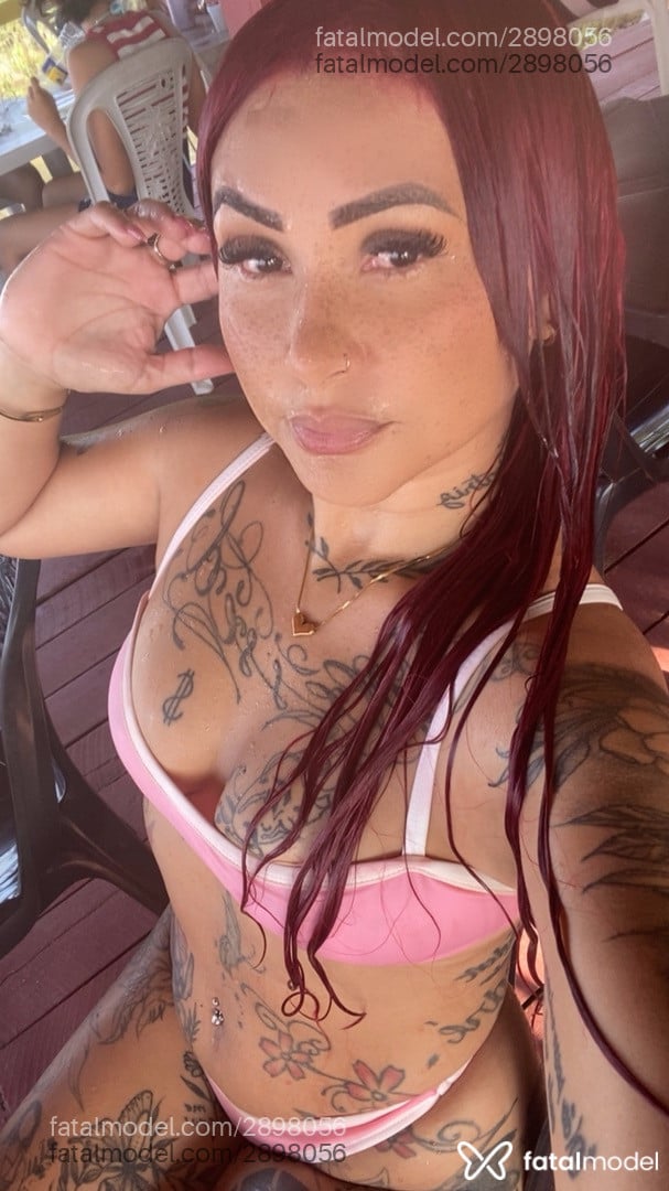 Acompanhante mulher ruiva (o) de olhos castanhos - Bianca