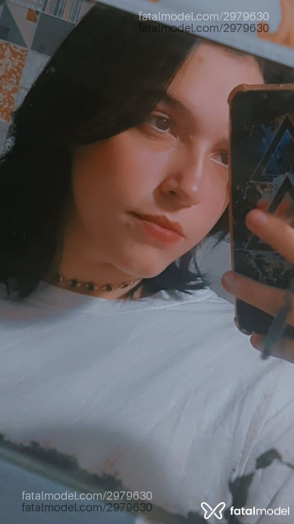 Acompanhante mulher morena (o) de olhos castanhos - Suzana Loff