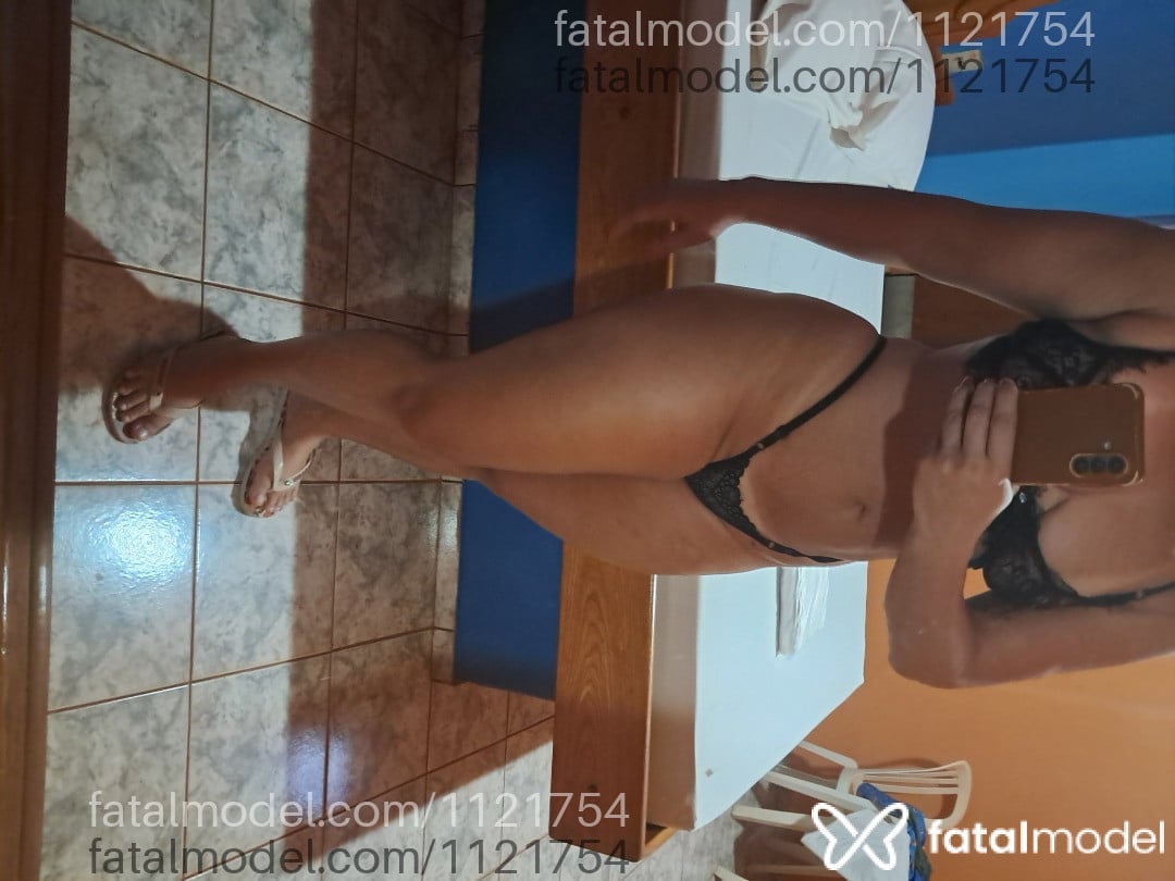 Acompanhante mulher ruiva (o) de olhos castanhos - Maia Pernambucana