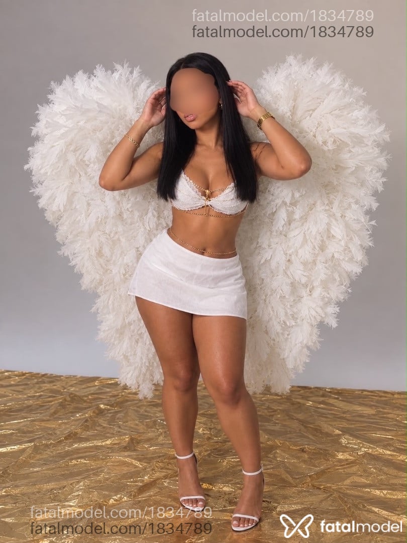 Acompanhante mulher morena (o) de olhos castanhos - Ariel Alves