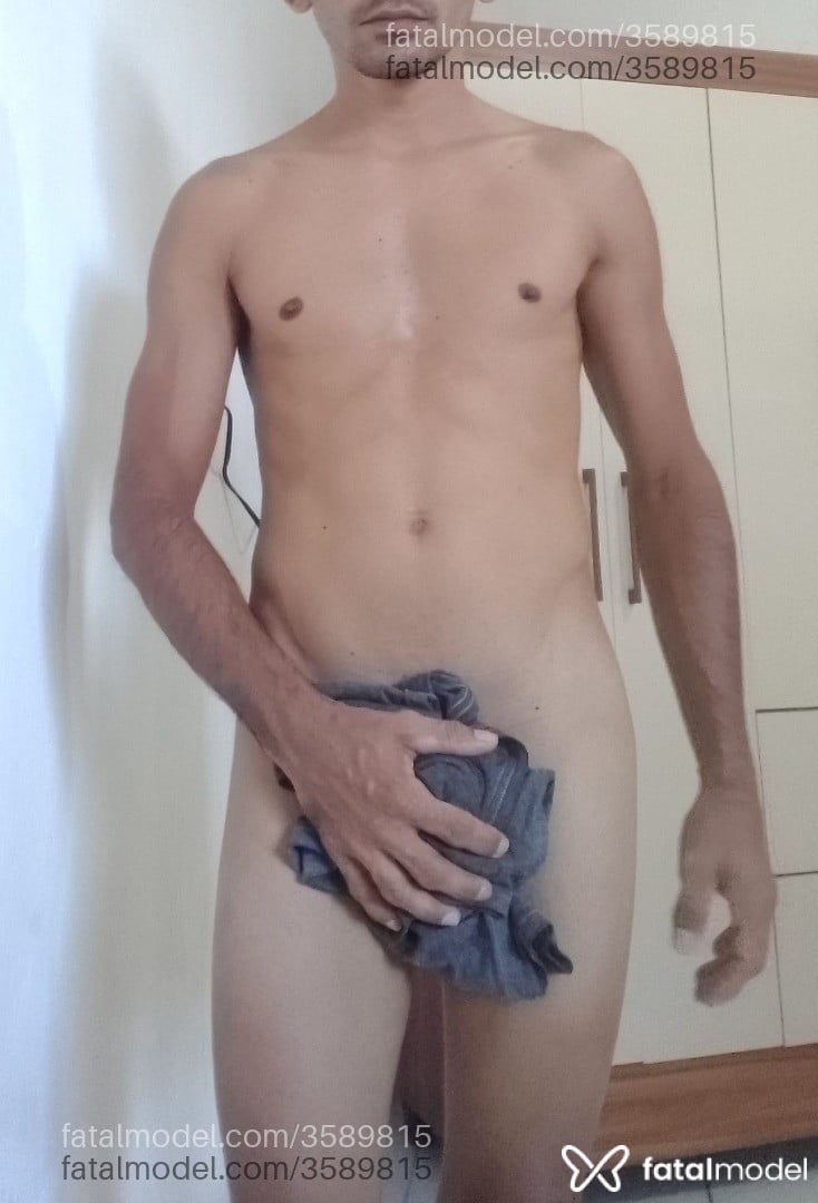 Acompanhante homem morena (o) de olhos pretos - Joken