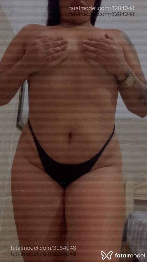 Acompanhante mulher morena (o) de olhos mel - Sofia Acompanhante mulher morena (o) de olhos mel - Sofia