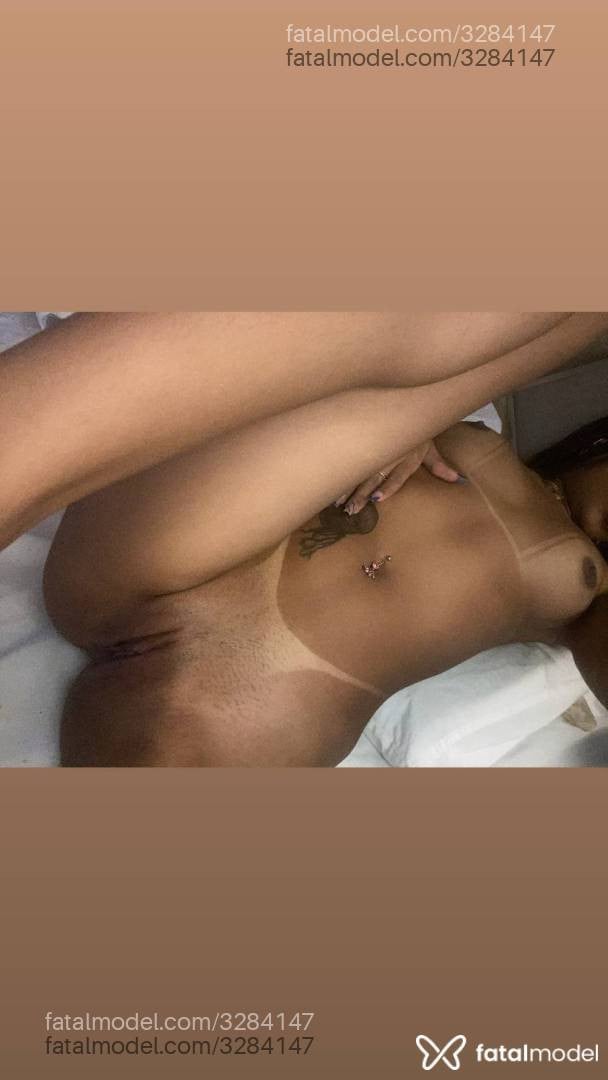 Acompanhante mulher morena (o) de olhos castanhos - Gabyy Velasquez