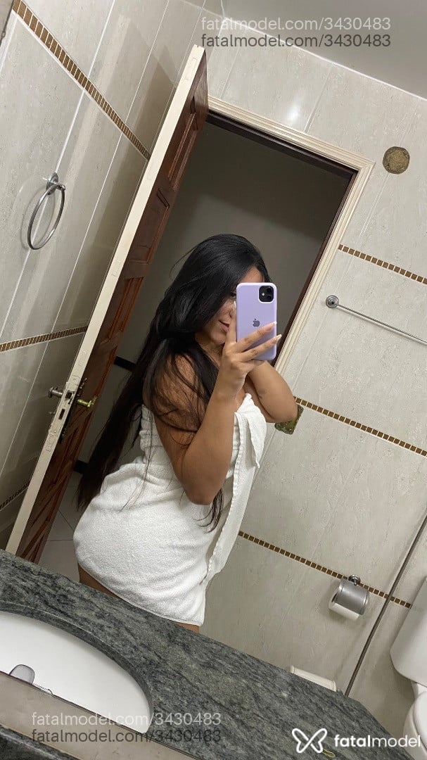 Acompanhante mulher morena (o) de olhos castanhos - Larissa