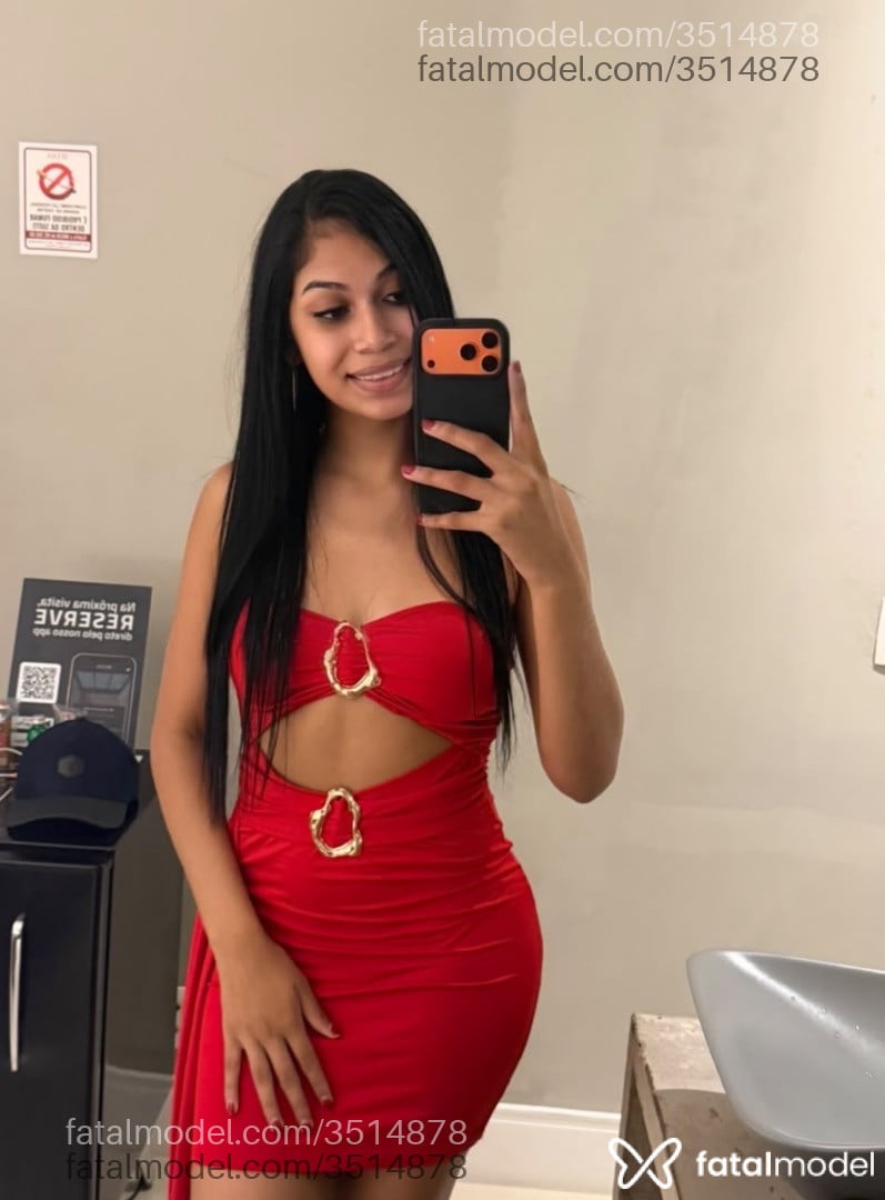 Acompanhante mulher trans morena (o) de olhos castanhos - Yara Cavalcante