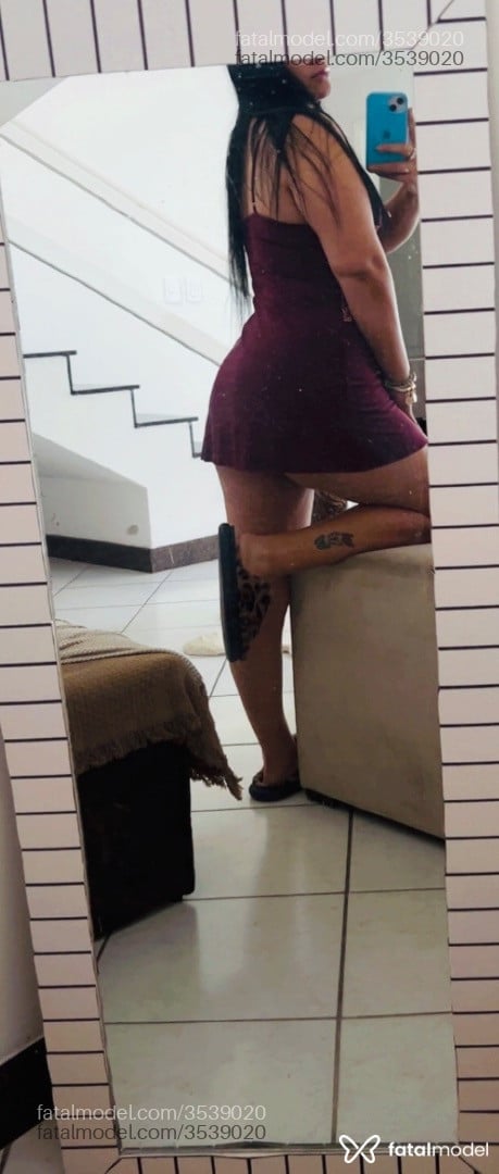 Acompanhante mulher morena (o) de olhos pretos - Patrícia