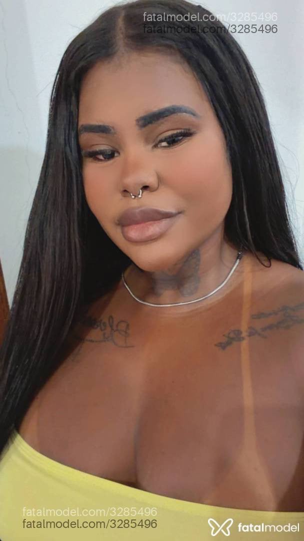 Acompanhante mulher morena (o) de olhos pretos em Rio das Ostras - Emylli Amaral