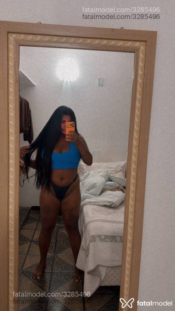 Acompanhante mulher morena (o) de olhos pretos - Brenda Assis