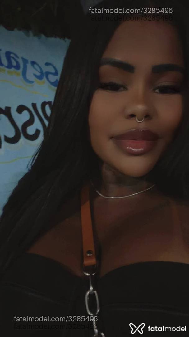 Acompanhante mulher morena (o) de olhos pretos - Brenda Assis