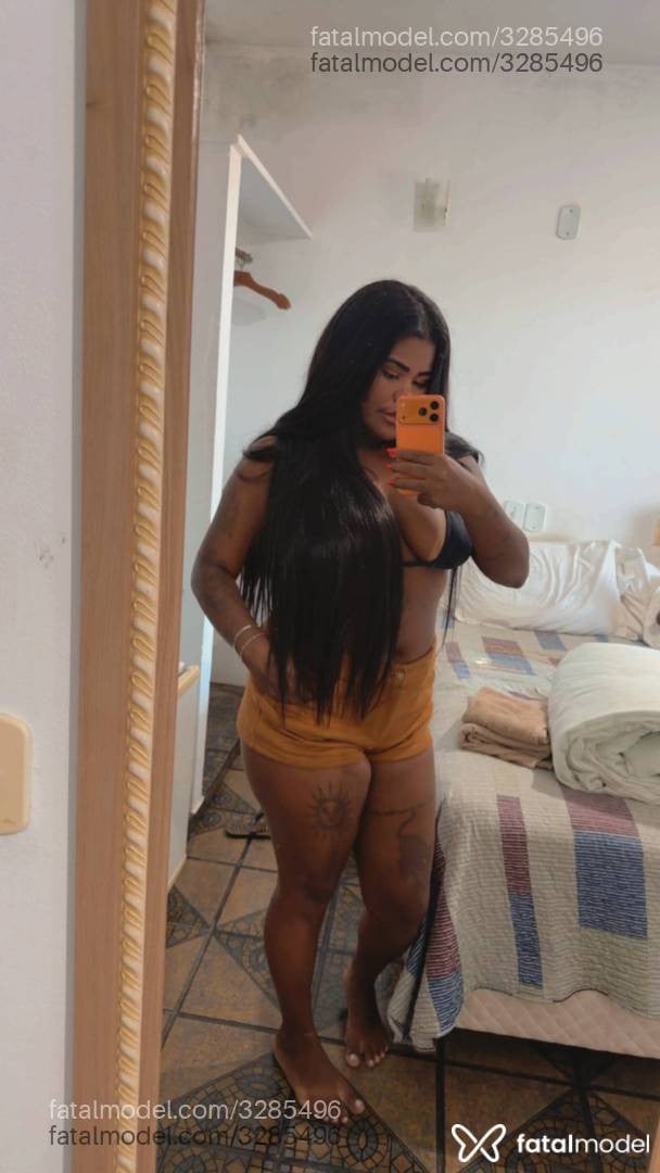 Acompanhante mulher morena (o) de olhos pretos - Brenda Assis