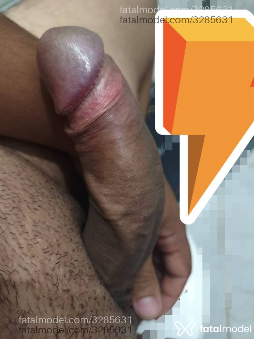 Acompanhante homem morena (o) de olhos castanhos - Filipe