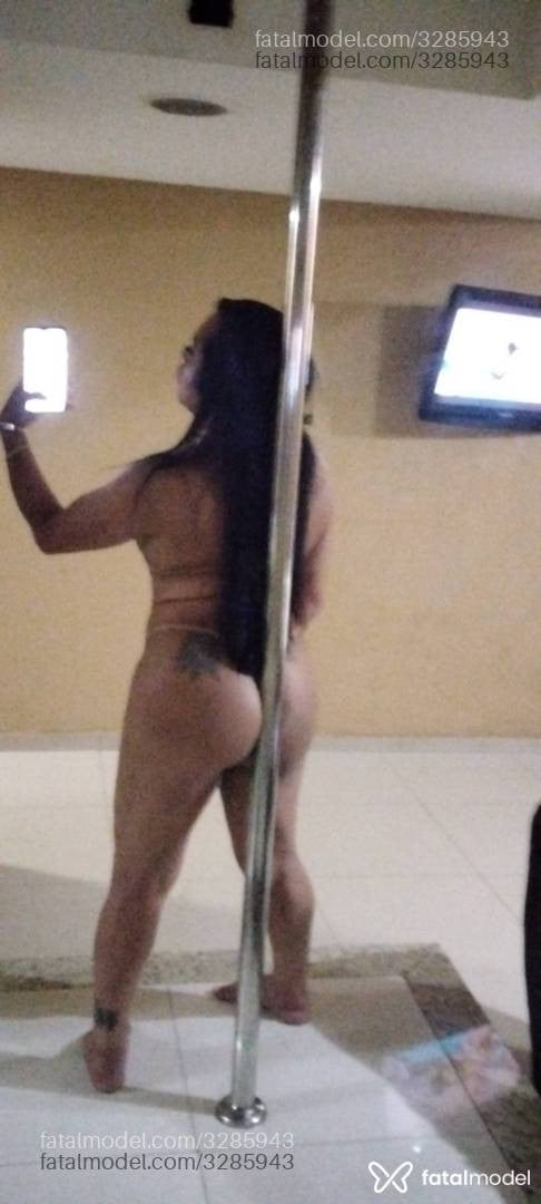 Acompanhante mulher trans morena (o) de olhos pretos - Sabrina Rios