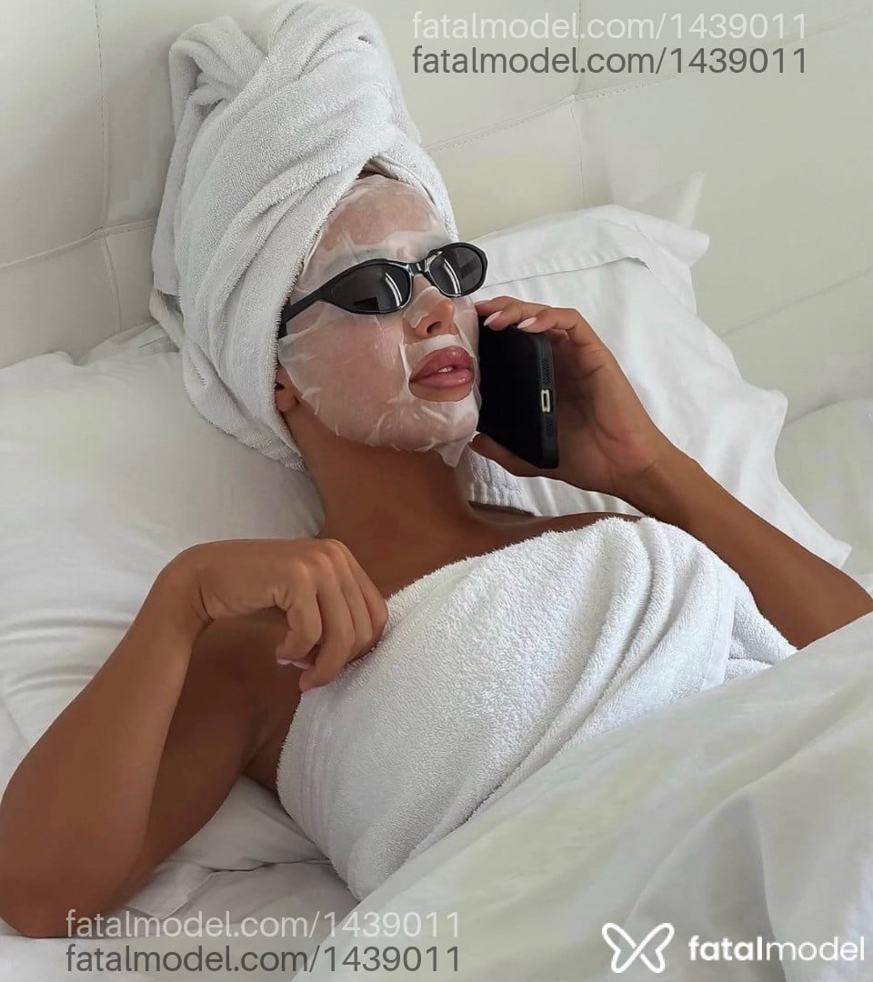 Acompanhante mulher com cabelo castanho de olhos mel - Luna Larissa