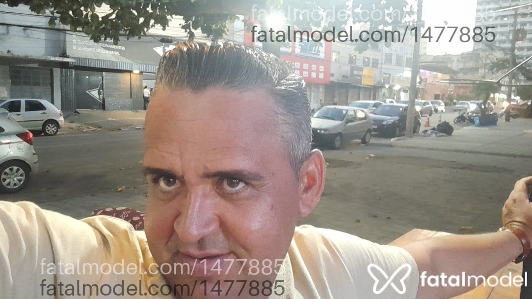 Acompanhante homem com cabelo castanho de olhos castanhos - Filipe Braga