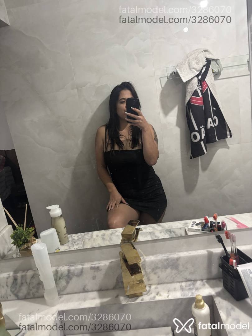 Acompanhante mulher morena (o) de olhos castanhos em São Paulo Acompanhante mulher morena (o) de olhos castanhos em São Paulo - Morena