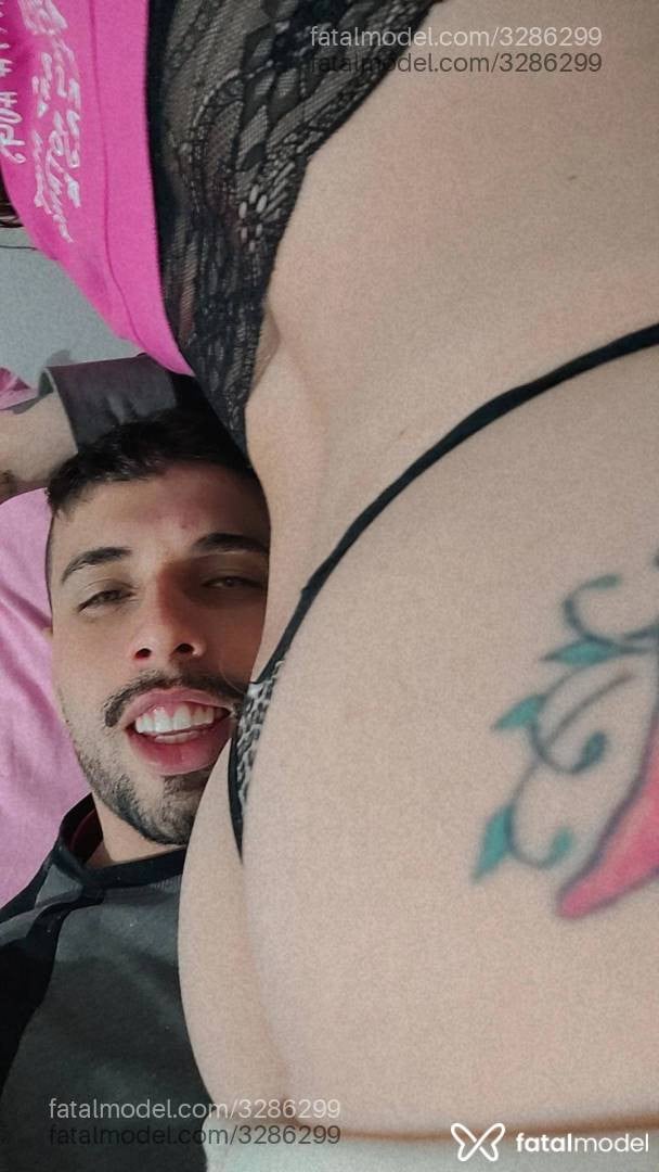 Acompanhante homem com cabelo castanho de olhos verdes - Gabriel