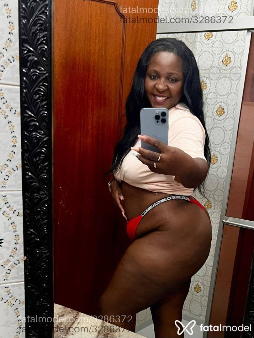 Acompanhante mulher com cabelo castanho de olhos pretos em Catanduva - Paolla