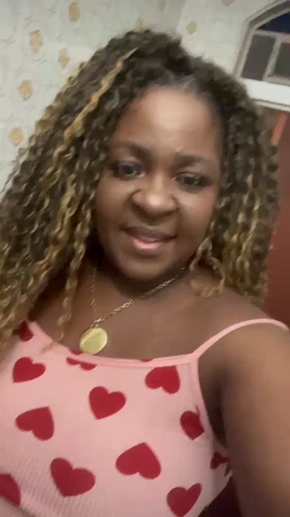 Acompanhante mulher com cabelo castanho de olhos pretos - Paolla