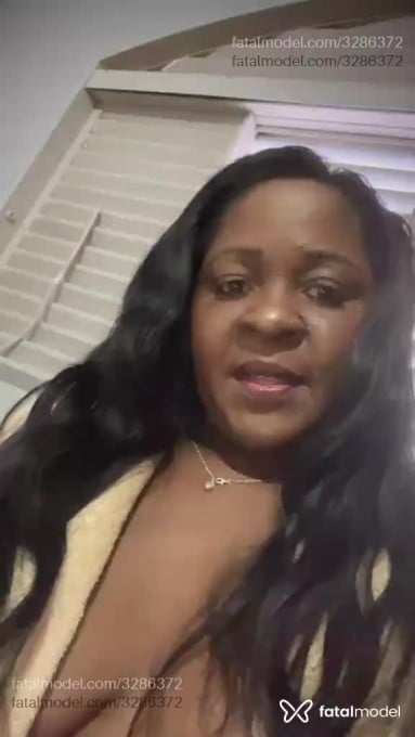 Acompanhante mulher com cabelo castanho de olhos pretos em Catanduva - Paolla