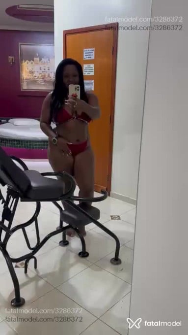 Acompanhante mulher com cabelo castanho de olhos pretos em Catanduva - Paolla