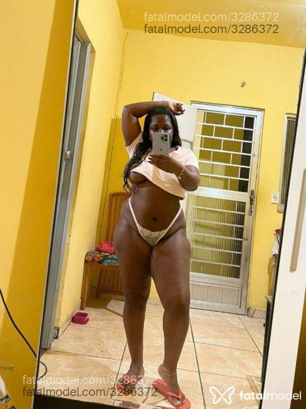 Acompanhante mulher com cabelo castanho de olhos pretos em Catanduva - Paolla