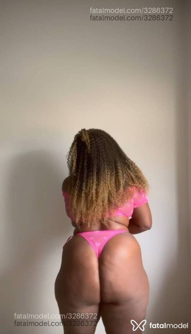 Acompanhante mulher com cabelo castanho de olhos pretos em Catanduva - Paolla