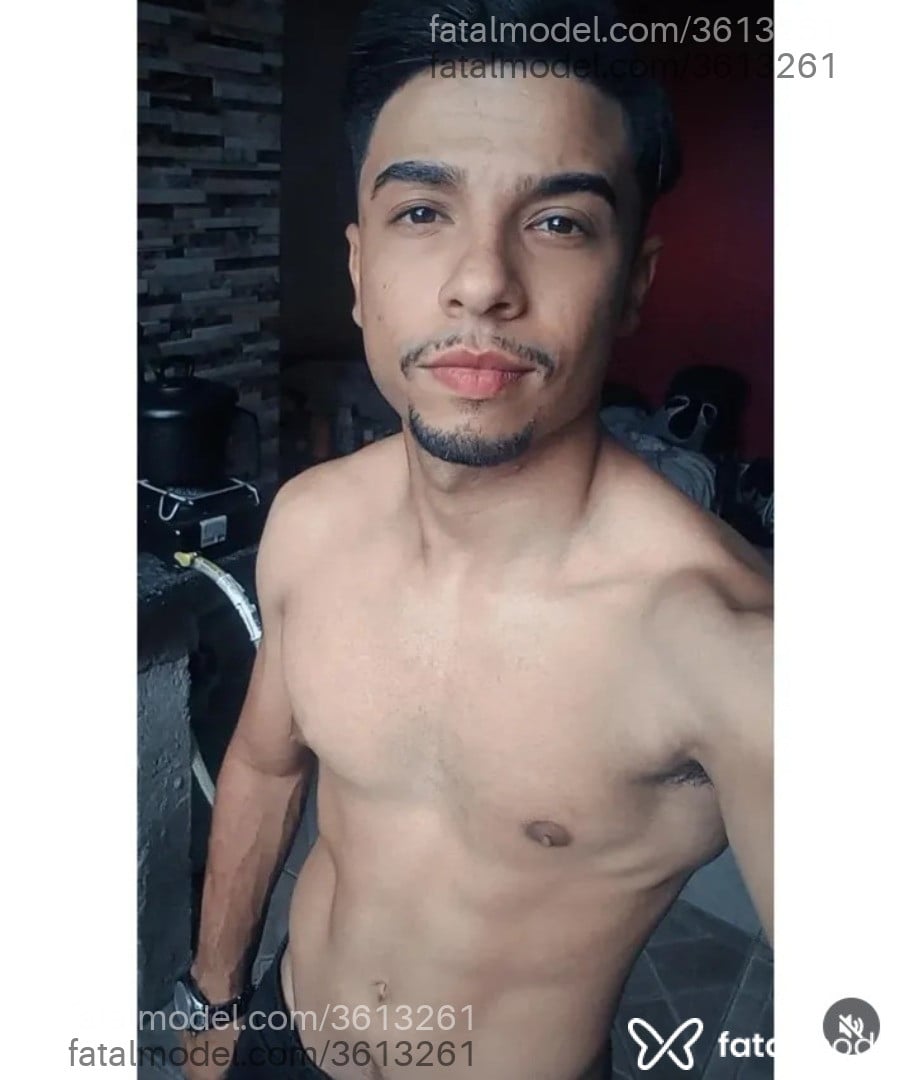 Acompanhante homem morena (o) de olhos castanhos - Bruno