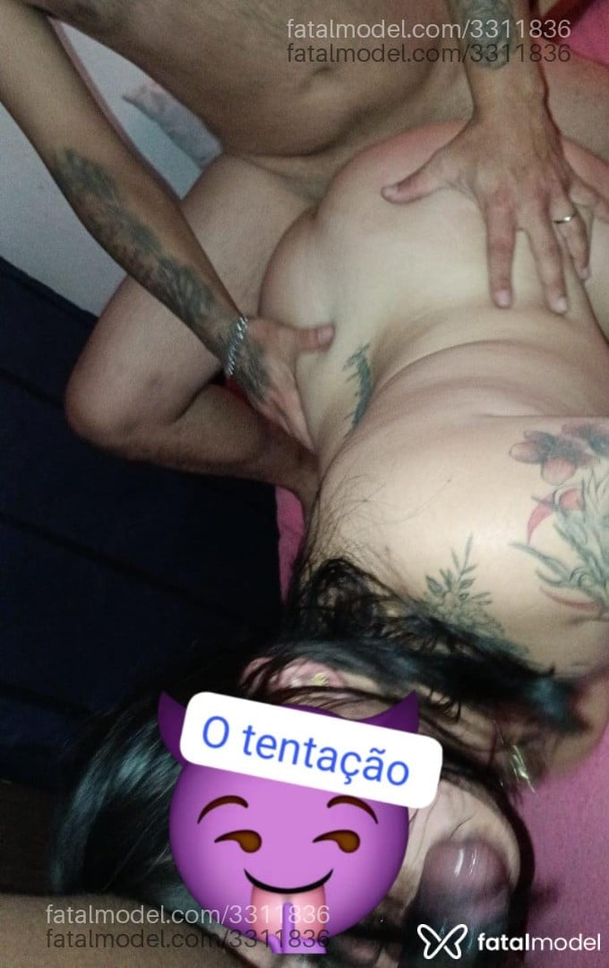 Acompanhante mulher com cabelo castanho de olhos castanhos - Carolina
