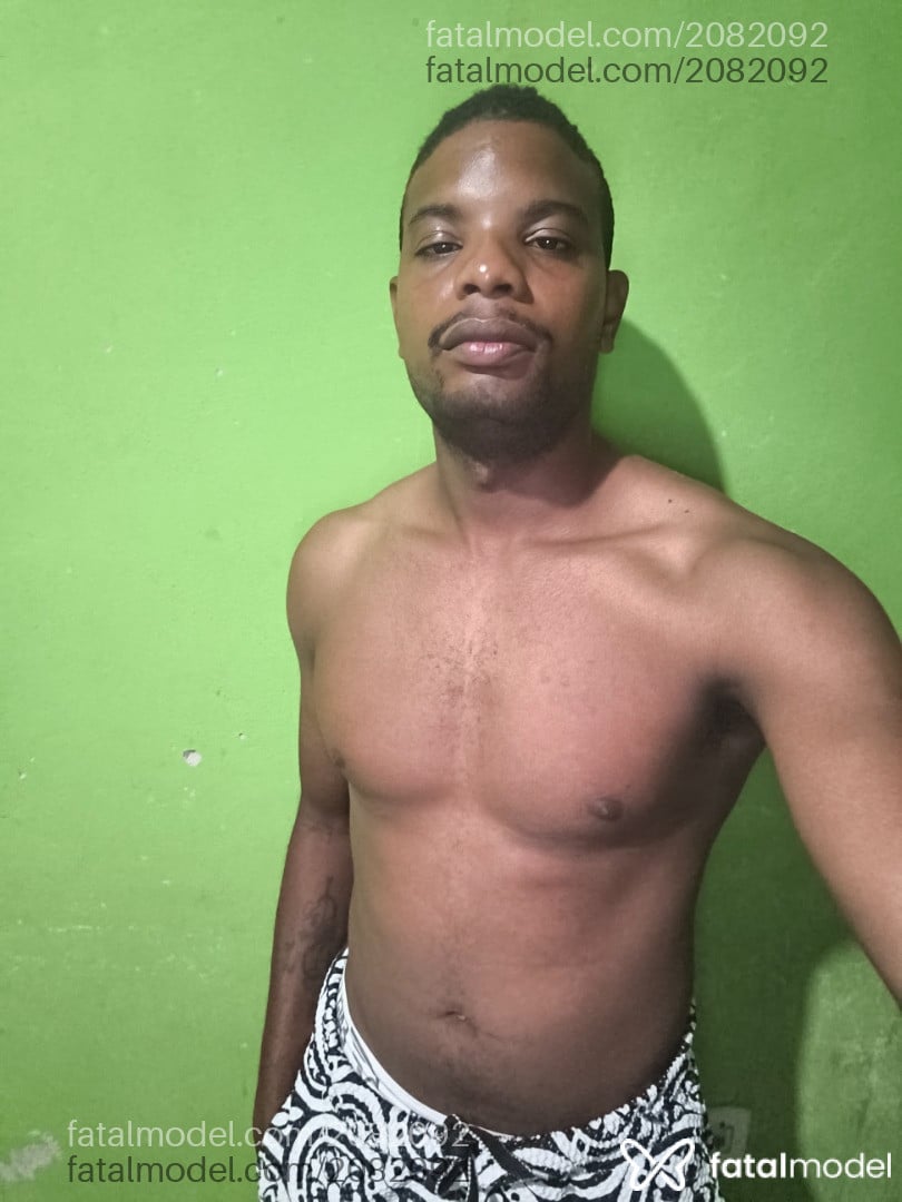 Acompanhante homem morena (o) de olhos castanhos - Jn Oliveira