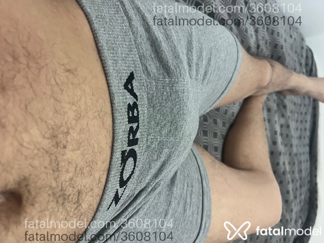 Acompanhante homem morena (o) de olhos castanhos - Thiago