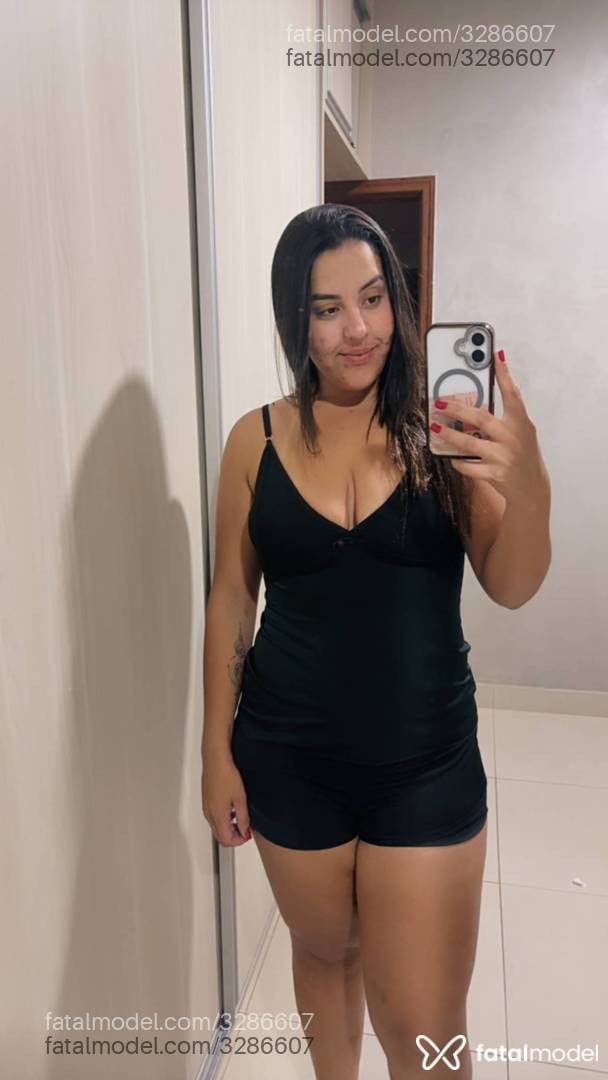 Acompanhante mulher morena (o) de olhos pretos em Uberlândia - Leidy