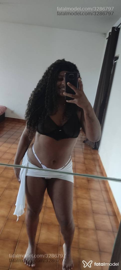 Acompanhante mulher morena (o) de olhos castanhos - Gisele Santos