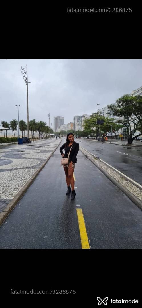 Acompanhante mulher morena (o) de olhos castanhos - Jessy