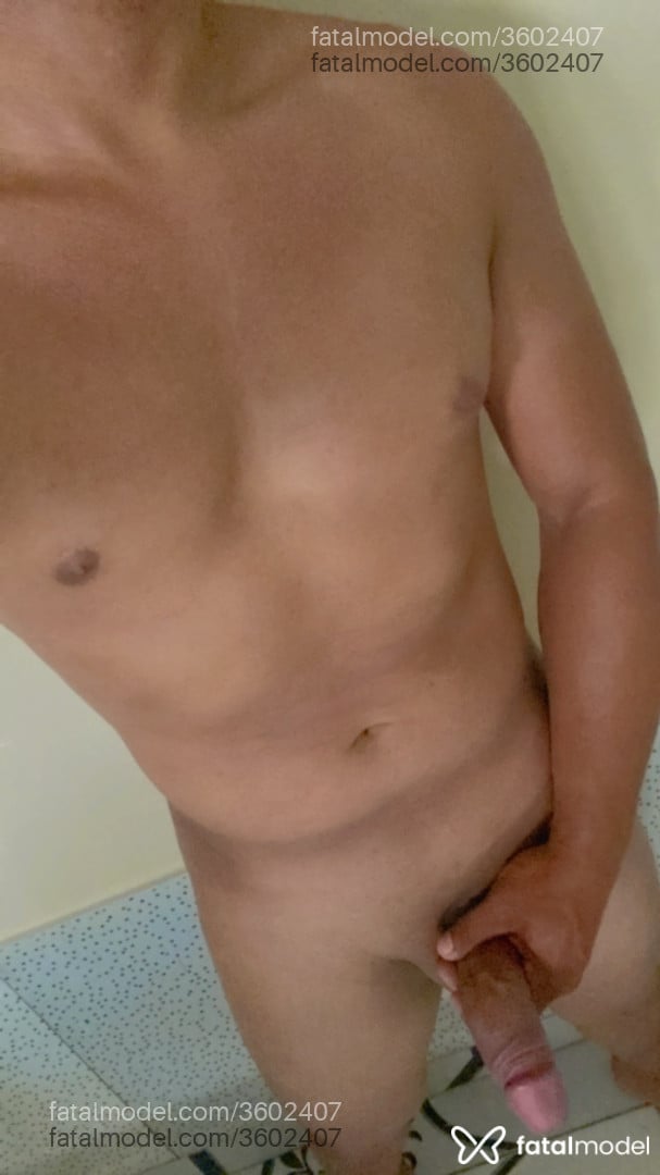 Acompanhante homem morena (o) de olhos pretos - Thalles