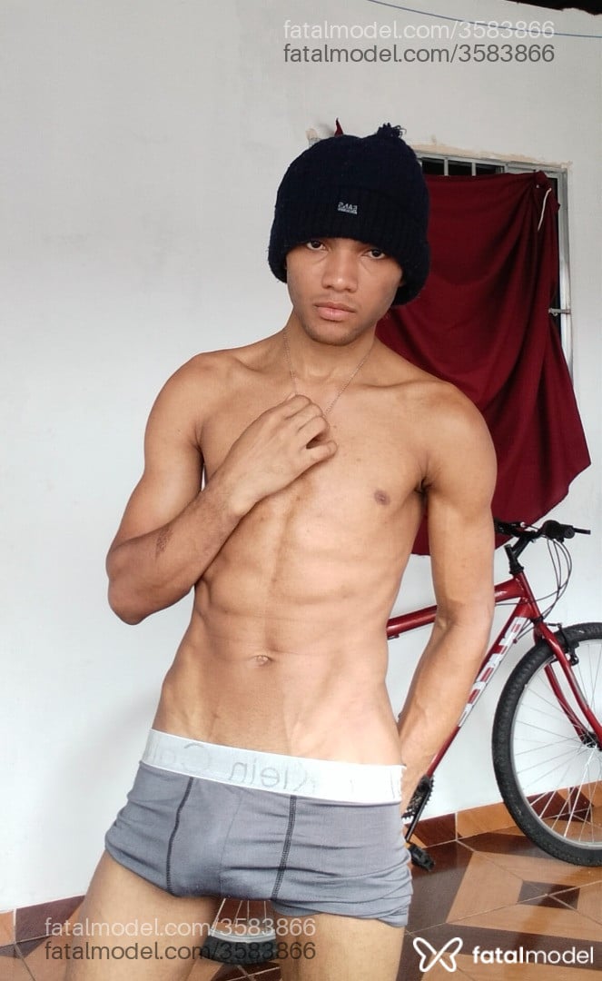 Acompanhante homem morena (o) de olhos pretos - Francyzs