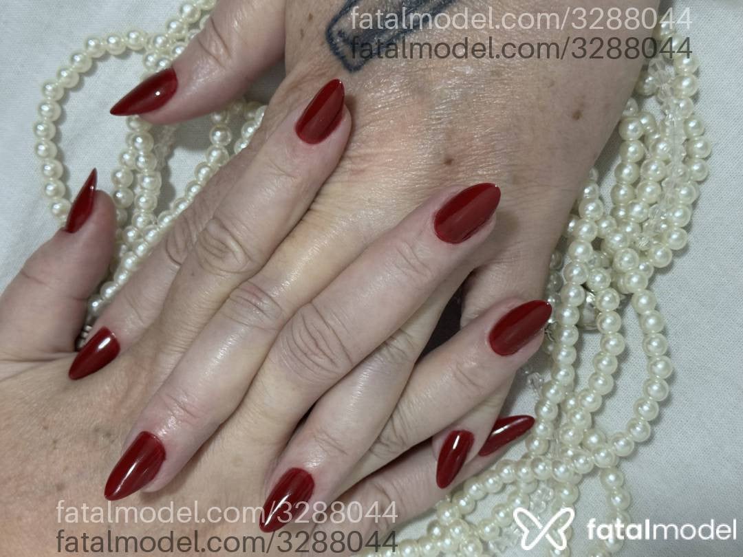 Acompanhante mulher morena (o) de olhos verdes em Virtual - Sara Santine
