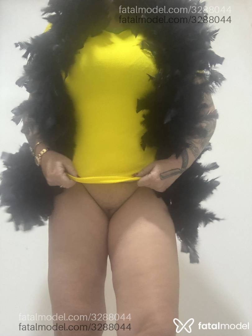 Acompanhante mulher morena (o) de olhos verdes em Virtual - Sara Santine
